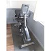 Image 2 : Nautilus R616 model exercise machine
