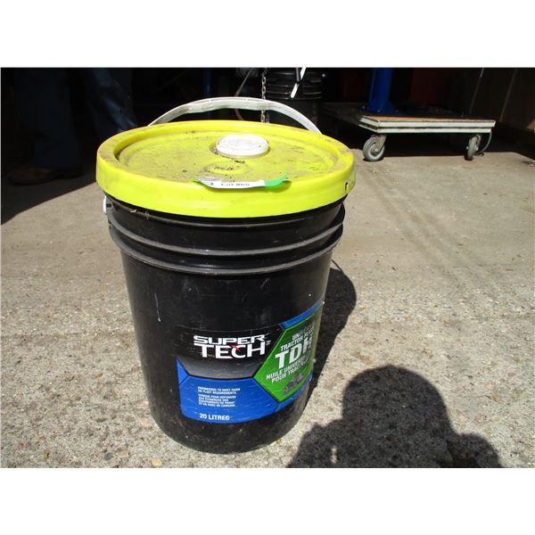 20 litre pail full TDH Tractor fluid