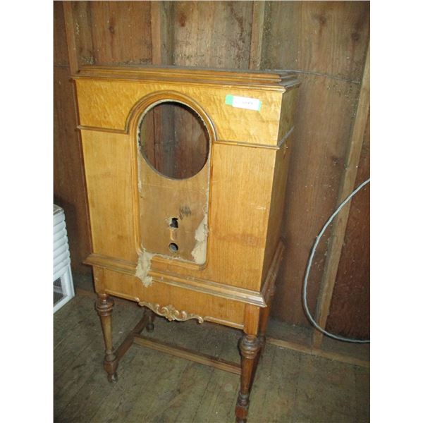 Radio cabinet - 24x15x54T