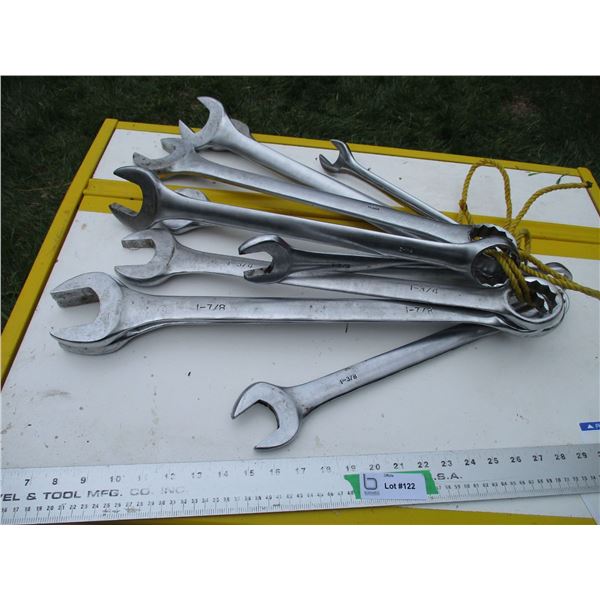 Wrench set 1 1/16 - 2 inch