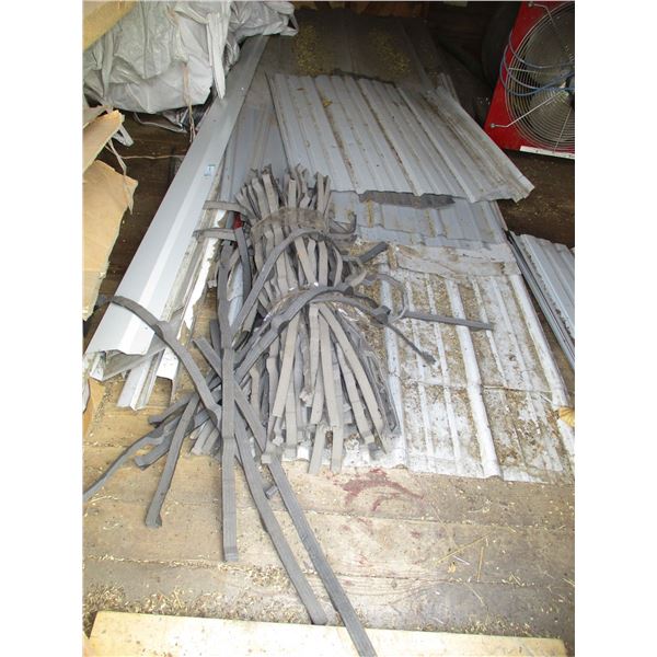 mixed lot of sheeting tin ridge cap, various lengths, used