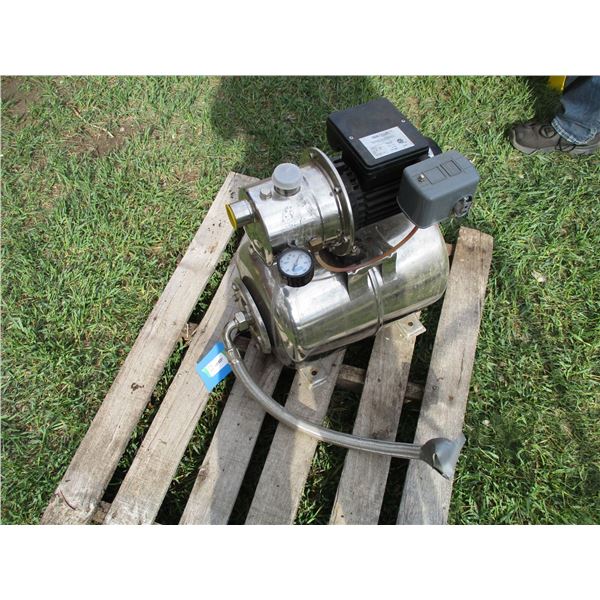 Bur-cam 3/4HP pressure system