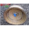 Image 4 : 8 bolt rim - 28" round
