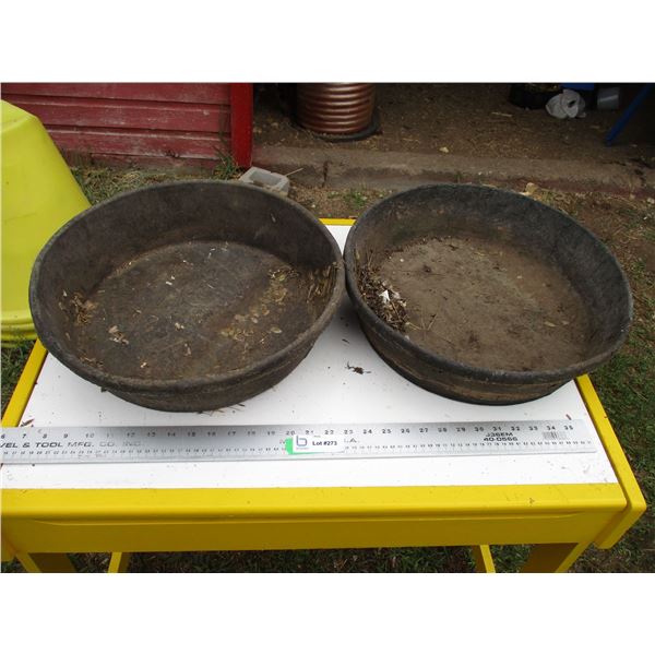 (2) Rubber feed trough