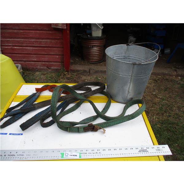 Pail with titan tuff - lift 4ft-8ft 1"