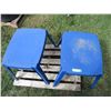 Image 2 : 2 plastic tables - 20x16