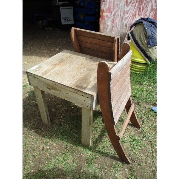 Wood items Table - 25x22