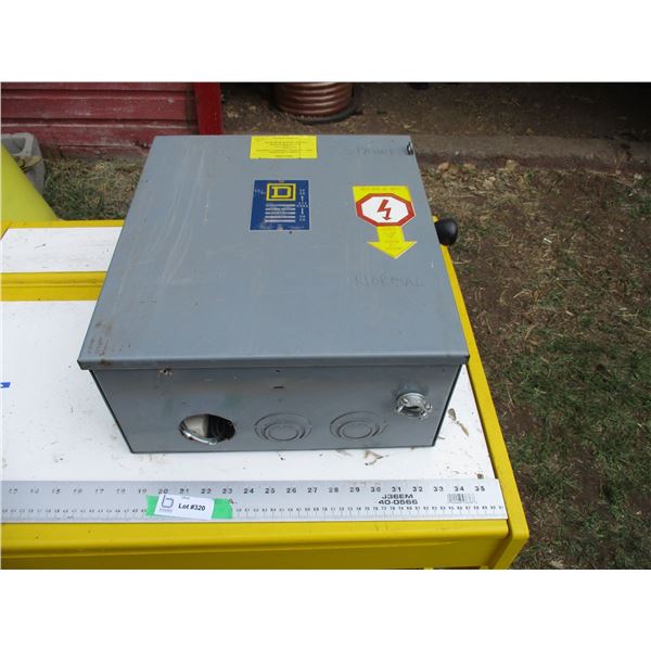 Double throw switch box 100Amp 500V squareD