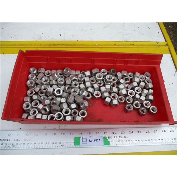 5/8 lock nuts tray
