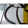 Image 4 : (3) Bale hooks + 92) Scythes