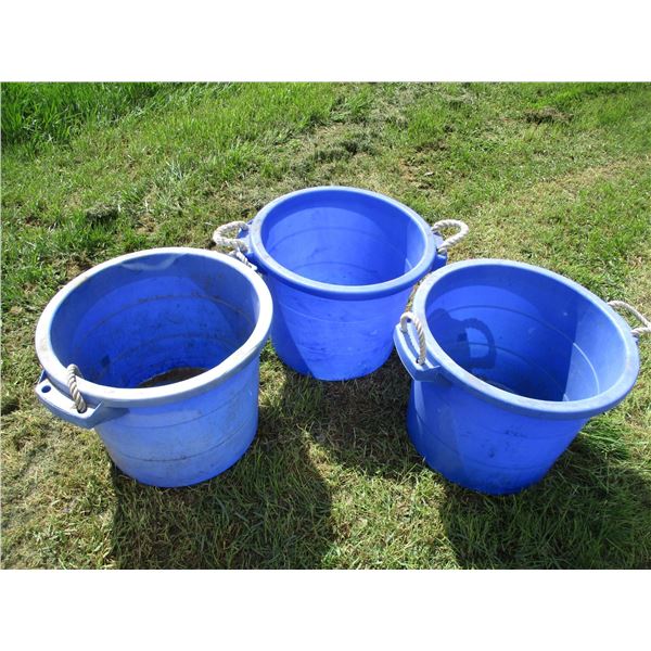 3X THE BID - (3) Feed tubs, plastic