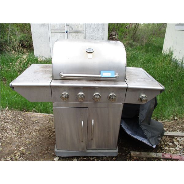 Terr Gear propane BBQ with side burner (no tank)