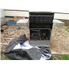 Image 2 : Terr Gear propane BBQ with side burner (no tank)