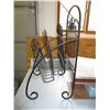 Image 2 : Metal magazine rack - 20" tall