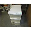 Image 1 : plastic storage bin - 24" tall