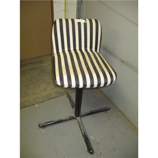 36" tall swivel chair