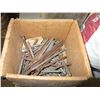 Image 2 : 1/2 box of nails, 3/2" + bag of underlayment