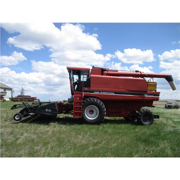 1993 Case IH 1666 Axial Flow  - 1015 Swathmaster pickup w/ New Sieves - (3603 Hours) - SN: JJC0105