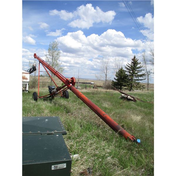 Sakundiak HD7-41 Grain Auger (15HP gas engine - running)