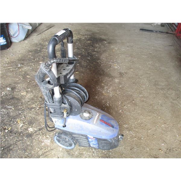Simoniz 1800 PSI pressure washer