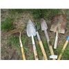 Image 2 : Lot of garden tools