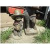 Image 4 : (2) statue lawn ornaments 16" + 32"
