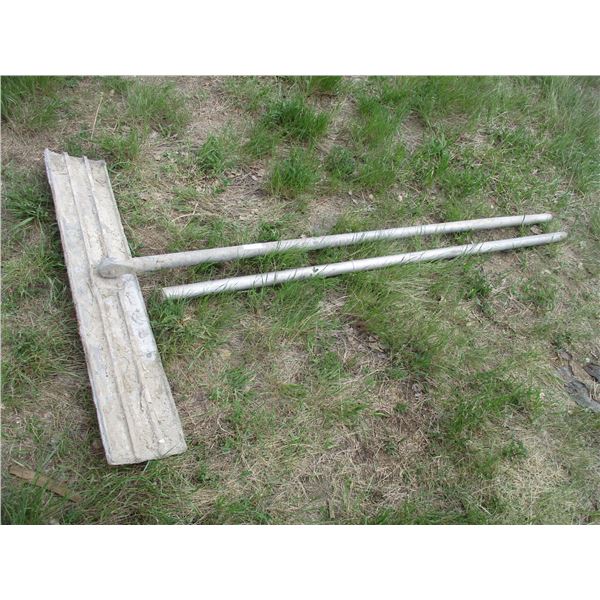 Concrete trowel - 45" long