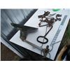Image 2 : yard light + (3) animal traps + bale hook