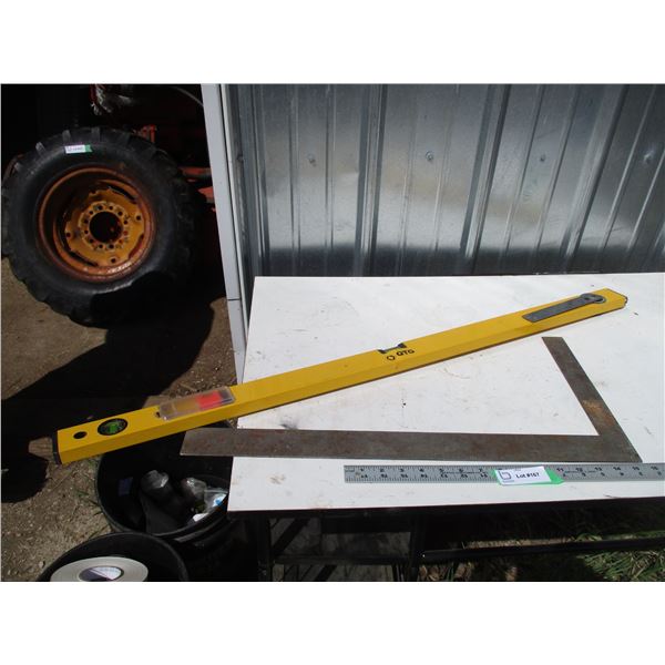 Square + level 40" long