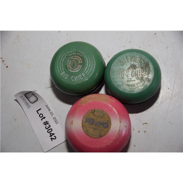 (3) antique yo-yo's (big chief)