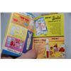 Image 2 : (4) Vintage barbie booklets