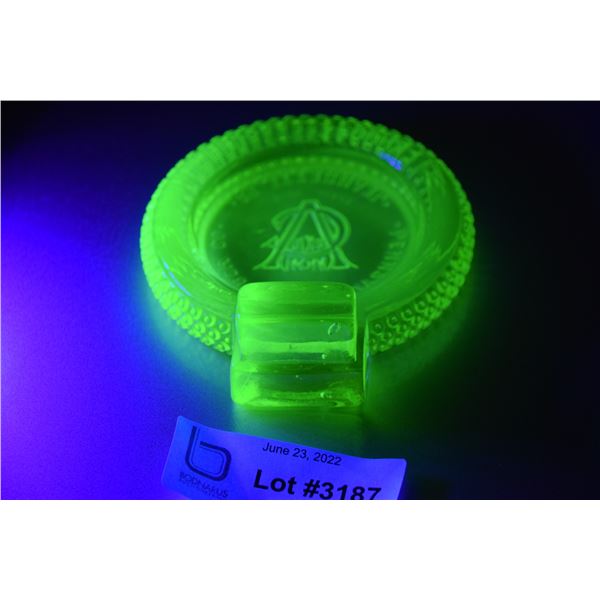 mint antique uranium glass tire ashtray (VC Non Skid Pennsylvania Rubber Co)