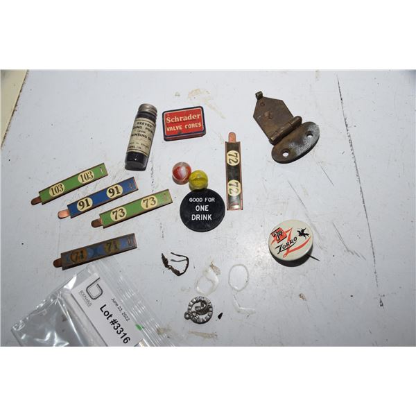 1957 Zorro 7-up Pinback etc