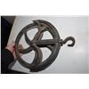 Image 2 : Well Pulley