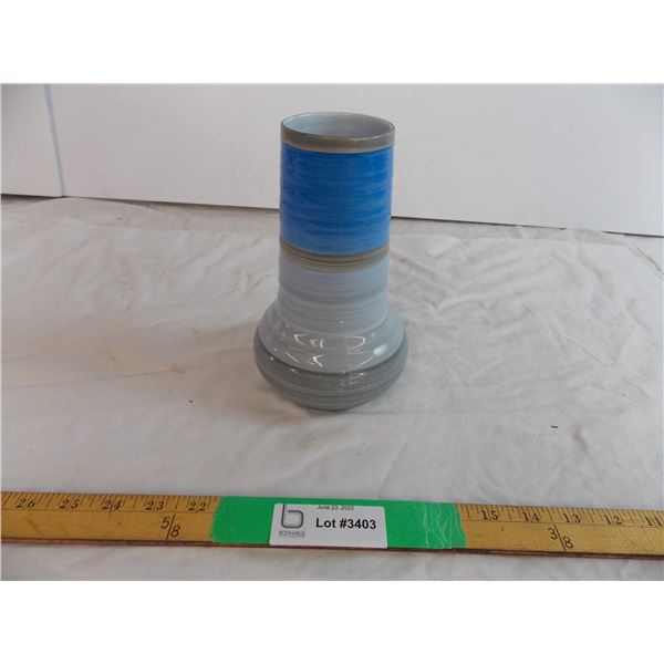 Shelley England ceramic vase