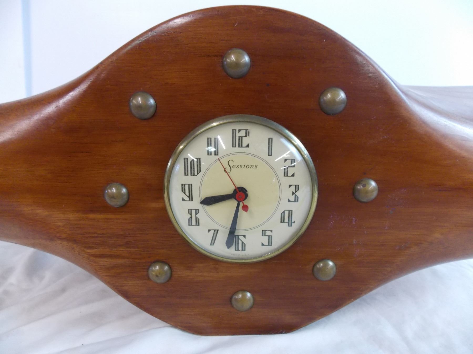 WW2 Vintage Propeller Clock From Avro Anson Works And Keeps Good Time ww2-vintage-propeller-clock-from-avro-anson-works-and-keeps-good-time