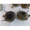 Image 4 : (5) oil lamp burners