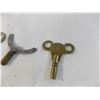 Image 3 : (3) clock keys