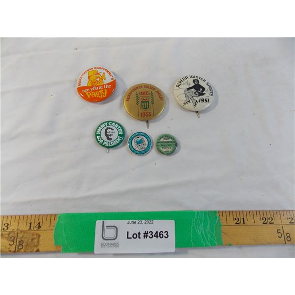 Assorted vintage pins