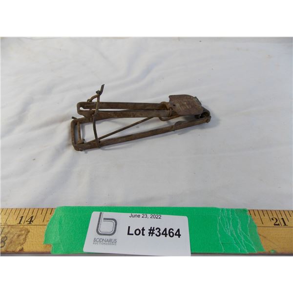 Early trap marker "Victor Gopher"