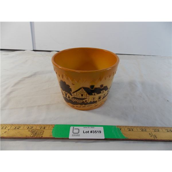 Medalta pottery bowl