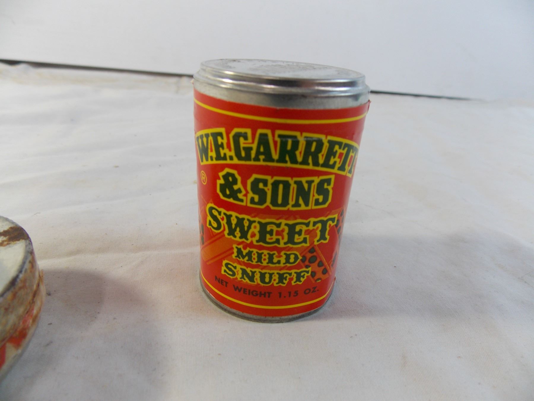 Menthol Snuff and W.E Garrett and sons sweet mild snuff