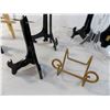 Image 5 : Assorted easels picture frames and plate frames