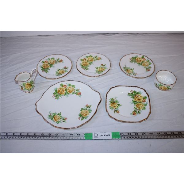 Royal Albert Tea Saucers,sugar and creamer