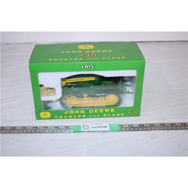 John Deere 430 Crawler with Blade
