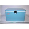 Image 1 : Vintage Coleman Picnic Cooler 21”X13”