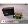 Image 1 : 50th anniversary series bobcat 773 loader, limited gold edition /5000 - 1:25