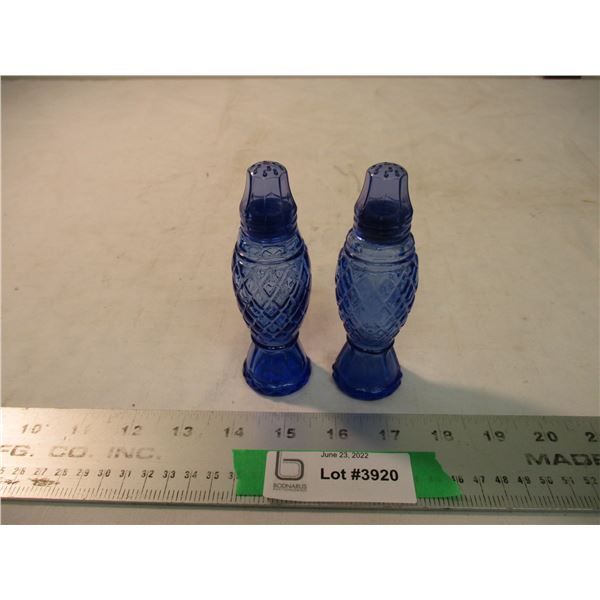 Blue Salt & Pepper shakers