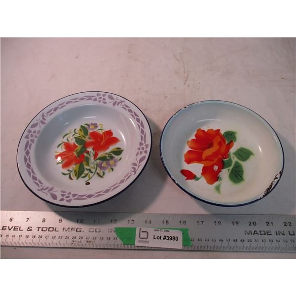 (2) Enamel items