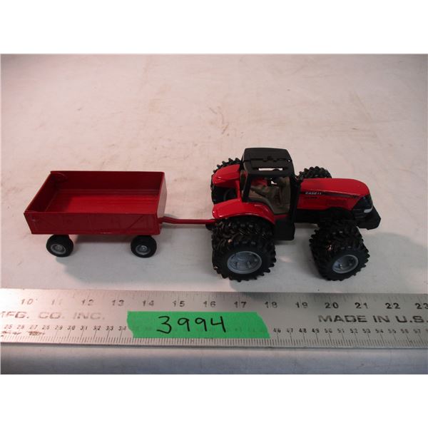 CNH America Case IH 305 Magnum tractor + ERTL wagon (total length 12")